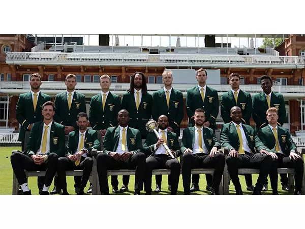 South Africa रवाना होने से पहले जश्न मनाने के लिए प्रोटियाज क्रिकेट के घर लौटे South Africa रवाना होने से पहले जश्न मनाने के लिए प्रोटियाज क्रिकेट के घर लौटे