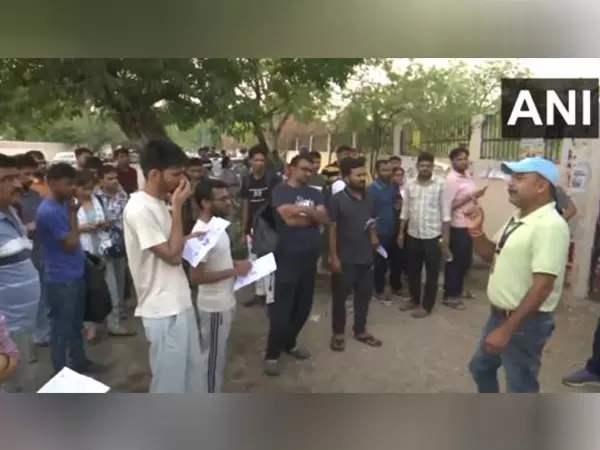 राजस्थान प्रशासनिक सेवा (आरएएस) मुख्य परीक्षा 2024 Jaipur और अजमेर में शुरू हुई राजस्थान प्रशासनिक सेवा (आरएएस) मुख्य परीक्षा 2024 Jaipur और अजमेर में शुरू हुई