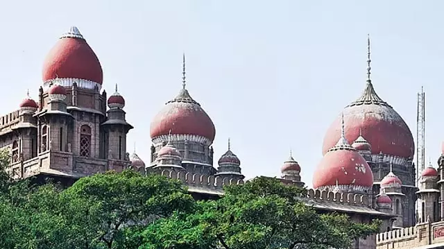 जबरन वसूली मामले में हुजूराबाद BRS विधायक की याचिका खारिज जबरन वसूली मामले में हुजूराबाद BRS विधायक की याचिका खारिज