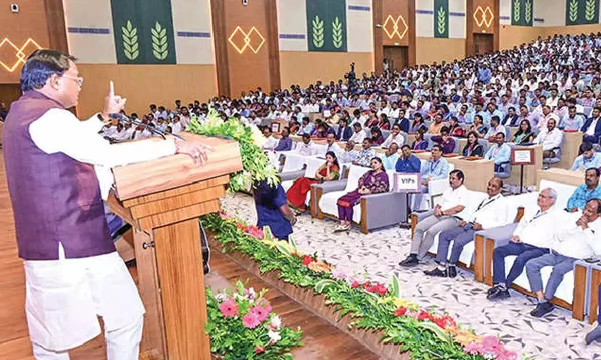 369 दिनों में 73 हजार से अधिक युवाओं को रोजगार मिला: सीएम 369 दिनों में 73 हजार से अधिक युवाओं को रोजगार मिला: सीएम