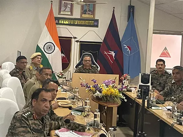 Arunachal: सड़क और जलविद्युत परियोजनाओं को बढ़ावा देने के लिए स्पीयर कोर ने बैठक की Arunachal: सड़क और जलविद्युत परियोजनाओं को बढ़ावा देने के लिए स्पीयर कोर ने बैठक की