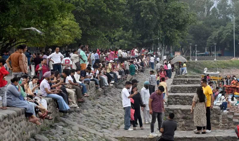 Punjab , हरियाणा, चंडीगढ़ में पारा और गिरा, राहत की उम्मीद Punjab , हरियाणा, चंडीगढ़ में पारा और गिरा, राहत की उम्मीद
