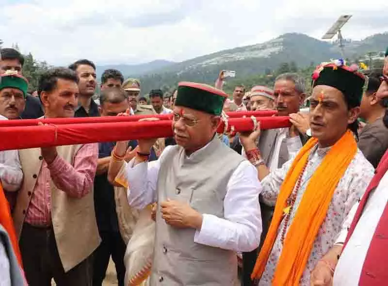 Himachal के राज्यपाल ने पुजारली मंदिर का दौरा किया Himachal के राज्यपाल ने पुजारली मंदिर का दौरा किया