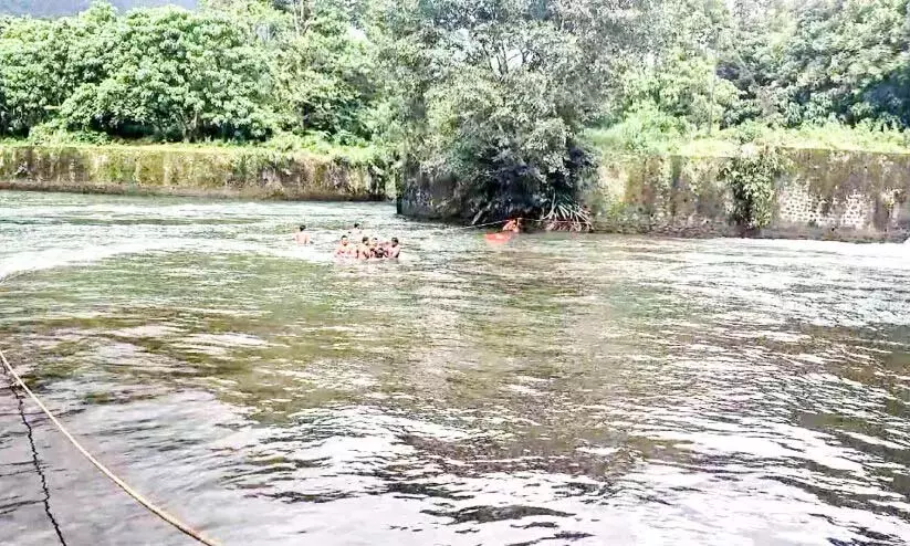Kerala ; त्रिवेणी संगम बना मौत का जाल Kerala ; त्रिवेणी संगम बना मौत का जाल