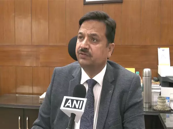 हिमाचल में पर्यटन से बढ़ा ट्रैफिक दबाव, शिमला में दो सप्ताह में 3 लाख से ज्यादा वाहन पहुंचे हिमाचल में पर्यटन से बढ़ा ट्रैफिक दबाव, शिमला में दो सप्ताह में 3 लाख से ज्यादा वाहन पहुंचे