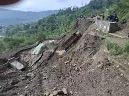 Nagaland : एएसयू ने एनएच-2 के डूबते हिस्से पर चिंता जताई Nagaland : एएसयू ने एनएच-2 के डूबते हिस्से पर चिंता जताई