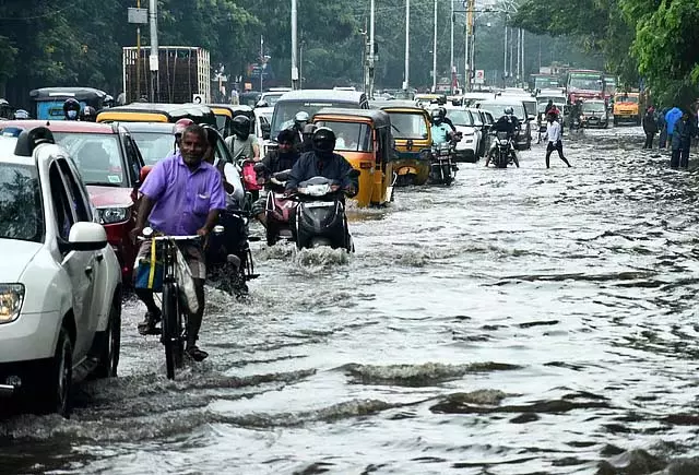 Tamil Nadu: यहाँ अगले 3 घंटे तक बारिश होगी Tamil Nadu: यहाँ अगले 3 घंटे तक बारिश होगी