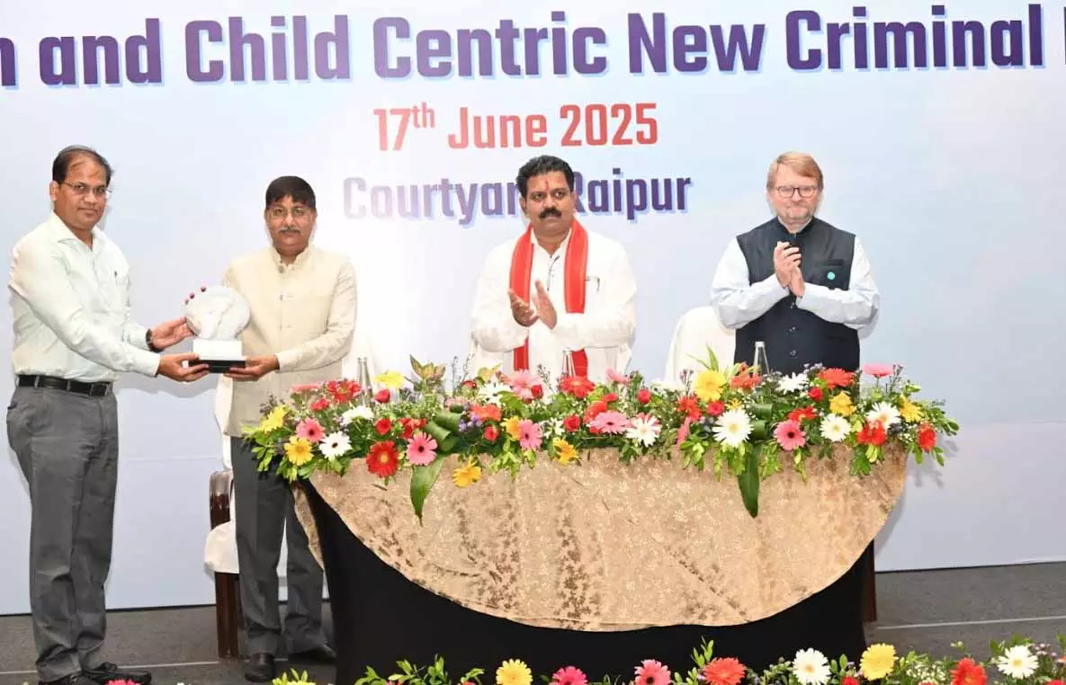 महिला एवं बाल केन्द्रित नवीन कानून विषय पर कार्यशाला का आयोजन महिला एवं बाल केन्द्रित नवीन कानून विषय पर कार्यशाला का आयोजन