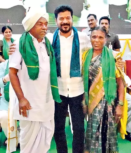 Telangana : किसानों को निवेश का दोगुना मिलना चाहिए Telangana : किसानों को निवेश का दोगुना मिलना चाहिए