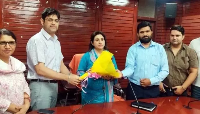 समय पर सार्वजनिक सेवा प्रदान करने के लिए निदेशक RDD समय पर सार्वजनिक सेवा प्रदान करने के लिए निदेशक RDD