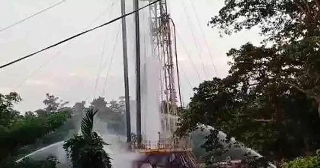 ONGC गैस रिसाव का पांचवां दिन, शीर्ष टीम तैनात ONGC गैस रिसाव का पांचवां दिन, शीर्ष टीम तैनात