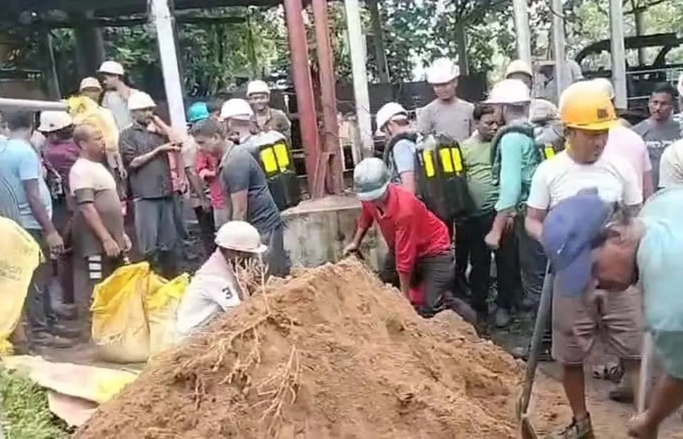 कोयला खदान में लगी आग, क्या अंडाल ढहकर जमीन में समा जाएगी? कोयला खदान में लगी आग, क्या अंडाल ढहकर जमीन में समा जाएगी?