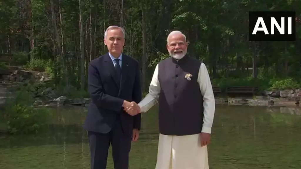 BIG BREAKING: दक्षिण कोरिया के राष्ट्रपति से PM मोदी ने की मुलाकात BIG BREAKING: दक्षिण कोरिया के राष्ट्रपति से PM मोदी ने की मुलाकात