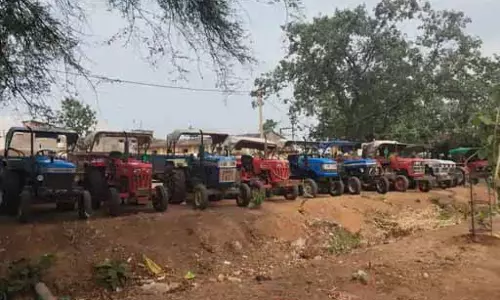 अफसरों की 70 टीम ने रेत माफियाओं पर कसा शिकंजा, 52 गाड़ियां जब्त अफसरों की 70 टीम ने रेत माफियाओं पर कसा शिकंजा, 52 गाड़ियां जब्त