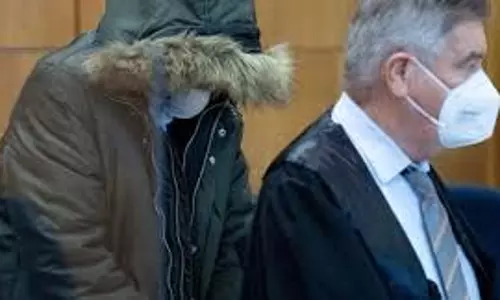 Germany ने सीरियाई डॉक्टर को असद की आलोचना करते हुए एलायमेंट की सजा दी
