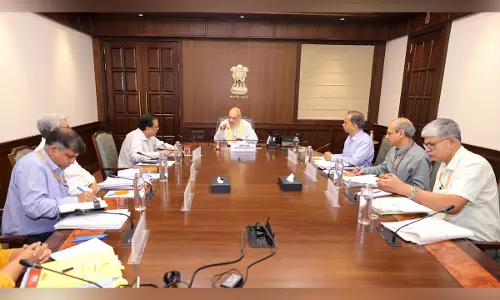 अमित शाह ने New Delhi में जाति गणना को शामिल करने वाली आगामी जनगणना की तैयारियों की समीक्षा की अमित शाह ने New Delhi में जाति गणना को शामिल करने वाली आगामी जनगणना की तैयारियों की समीक्षा की