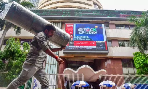 दो दिनों की गिरावट के बाद शुरुआती कारोबार में बाजार में उछाल