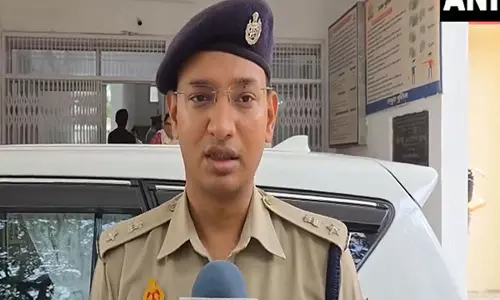 इमारत ढहने की घटना: Police ने आरोपियों के बारे में सूचना देने पर 25,000 रुपये देने की घोषणा की
