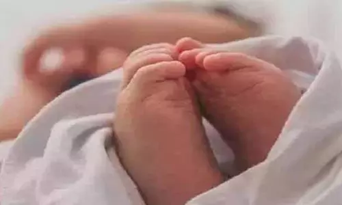 महिला और नवजात की मौत, प्रसव के दौरान प्राथमिक स्वास्थ्य केंद्र में लापरवाही का आरोप