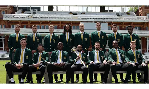 South Africa रवाना होने से पहले जश्न मनाने के लिए प्रोटियाज क्रिकेट के घर लौटे