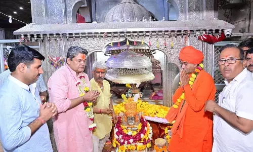 Jaipur: खाद्य एवं नागरिक आपूर्ति व उपभोक्ता मंत्री ने किए  बाबा रामदेव की दर्शन की