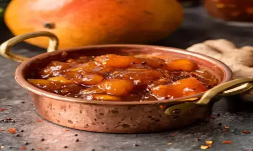 Recipe: गर्मियों में आम की चटनी से बढ़ाएं खाने का स्वाद, घर पर ऐसे बनाएं