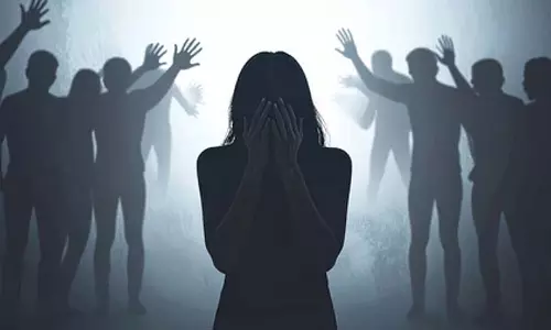Odisha के समुद्र तट पर कॉलेज छात्रा से सामूहिक बलात्कार, सहपाठी को बंधक बनाकर रखा गया Odisha के समुद्र तट पर कॉलेज छात्रा से सामूहिक बलात्कार, सहपाठी को बंधक बनाकर रखा गया