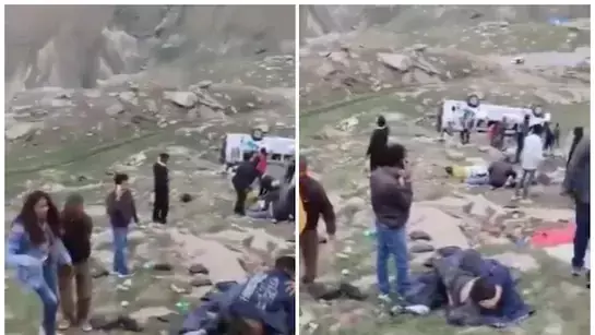 Himachal: निजी बस हादसे का शिकार, कई लोग गंभीर रूप से घायल Himachal: निजी बस हादसे का शिकार, कई लोग गंभीर रूप से घायल