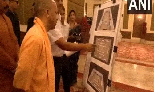 CM योगी ने वाराणसी में मध्य क्षेत्रीय परिषद की बैठक की तैयारियों का जायजा लिया