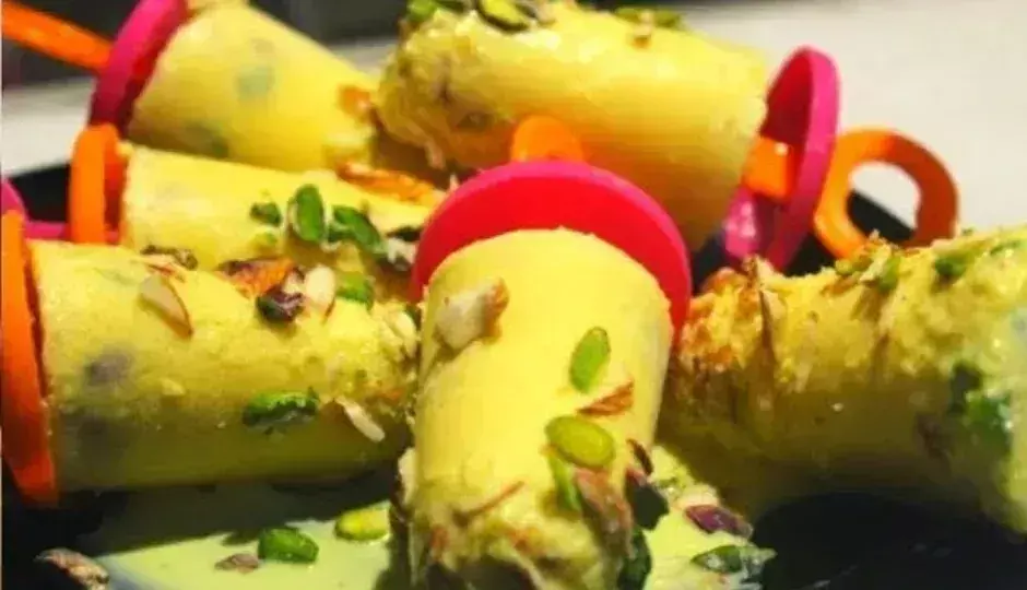 Mango Pistachio Kulfi  खाने के बाद मीठे के रूप में करे सर्व