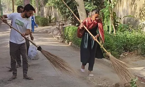 मानेसर नगर निगम ने अनियमितताओं को लेकर सफाई ठेकेदार पर 9 करोड़ रुपये का जुर्माना लगाया मानेसर नगर निगम ने अनियमितताओं को लेकर सफाई ठेकेदार पर 9 करोड़ रुपये का जुर्माना लगाया