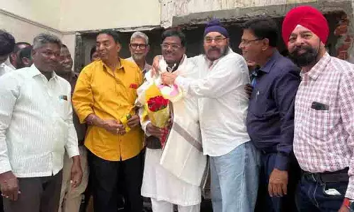 Hyderabad क्रिकेट एसोसिएशन के प्रतिनिधियों ने मंत्री जी विवेक से मुलाकात की