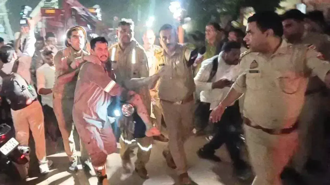 Kanpur: स्कूल भवन का लेंटर ढहने से हादसा, जांच शुरू