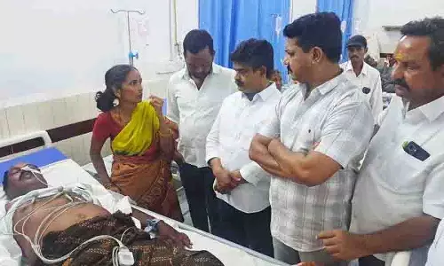 तेलंगाना के सिरसिला में BRS कार्यकर्ता ने आत्महत्या का प्रयास किया