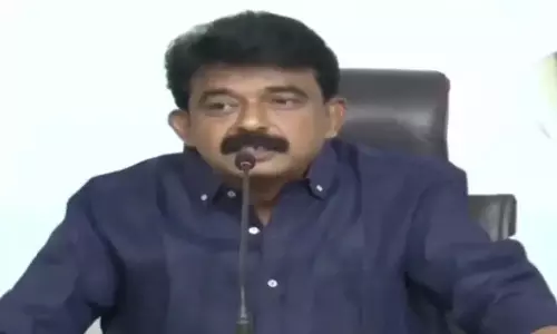 AP: कोर्ट ने पूर्व मंत्री पेरनी के खिलाफ गिरफ्तारी वारंट जारी किया AP: कोर्ट ने पूर्व मंत्री पेरनी के खिलाफ गिरफ्तारी वारंट जारी किया