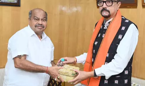 रथ यात्रा के लिए राज्यपाल डेका को मिला न्योता रथ यात्रा के लिए राज्यपाल डेका को मिला न्योता