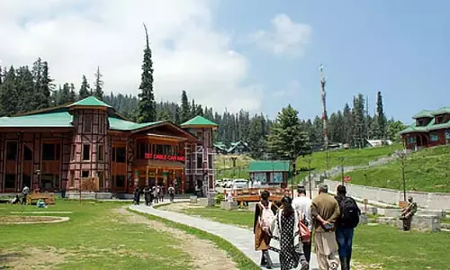 J&K : पहलगाम समेत 16 पर्यटन स्थल फिर से खुले J&K : पहलगाम समेत 16 पर्यटन स्थल फिर से खुले