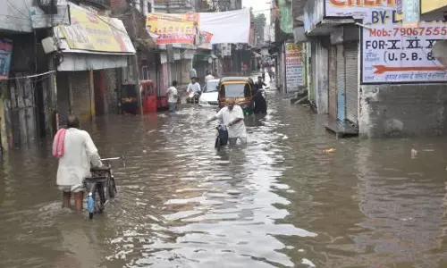 Bareilly में मौसम का कहर, जून में एक दिन में 147 मिमी बारिश का रिकॉर्ड टूटा Bareilly में मौसम का कहर, जून में एक दिन में 147 मिमी बारिश का रिकॉर्ड टूटा