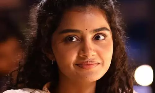 Anupama Parameswaran ने मलयालम सिनेमा से 4 साल के अंतराल पर तोड़ी चुप्पी Anupama Parameswaran ने मलयालम सिनेमा से 4 साल के अंतराल पर तोड़ी चुप्पी