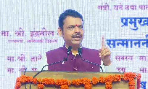 Maharashtra: सीएम ने पालघर में आदिवासी समुदायों के लिए धरती आबा लोकसहभाग अभियान शुरू किया