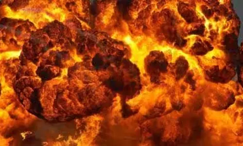 Nagpur : दवा कंपनी में विस्फोट, एक की मौत, छह घायल Nagpur : दवा कंपनी में विस्फोट, एक की मौत, छह घायल