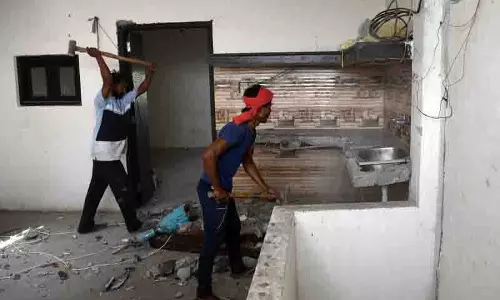 Ludhiana: दो कुख्यात ड्रग तस्करों की संपत्तियां ध्वस्त