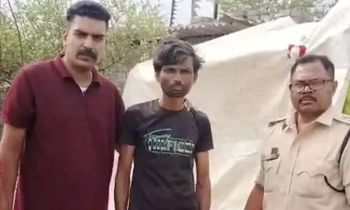 रावाभाठा में शराब बेचते निगरानी बदमाश गिरफ्तार