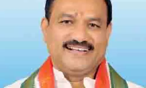 फोन टैपिंग में शामिल लोगों को दंडित किया जाना चाहिए: Telangana Congress President फोन टैपिंग में शामिल लोगों को दंडित किया जाना चाहिए: Telangana Congress President