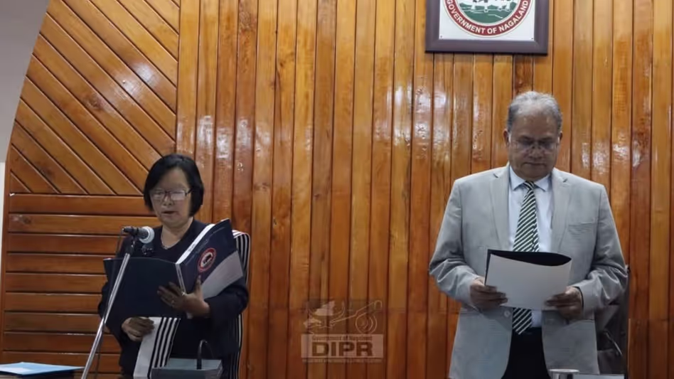 नीनो इरालु ने Nagalandके नए लोकायुक्त के रूप में शपथ ली नीनो इरालु ने Nagalandके नए लोकायुक्त के रूप में शपथ ली