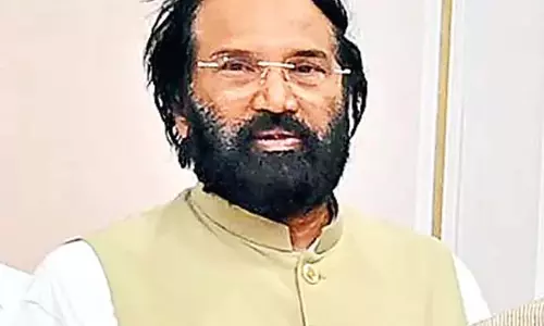 उत्तम कुमार रेड्डी: पोलावरम टीवीओ बंद करो उत्तम कुमार रेड्डी: पोलावरम टीवीओ बंद करो