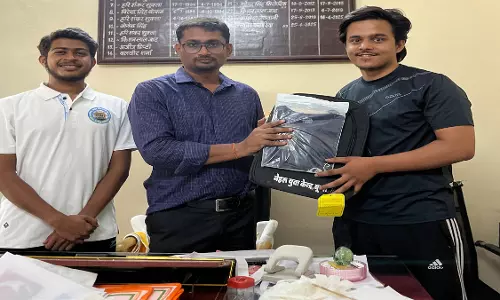 Bundi: जल संरक्षण और पर्यावरण सेवा में उत्कृष्ट योगदान देने वाले युवाओं को मिला सम्मान Bundi: जल संरक्षण और पर्यावरण सेवा में उत्कृष्ट योगदान देने वाले युवाओं को मिला सम्मान