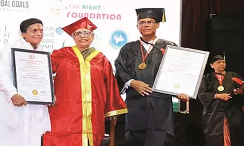 प्राचार्य डॉ. निताई प्रधान को मानद डॉक्टरेट की उपाधि मिलने पर  किया सम्मानित