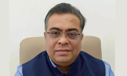 आबकारी विभाग हुआ डिजिटल: निदेशक कासिम ने एनआईसी अधिकारियों से मुलाकात की आबकारी विभाग हुआ डिजिटल: निदेशक कासिम ने एनआईसी अधिकारियों से मुलाकात की