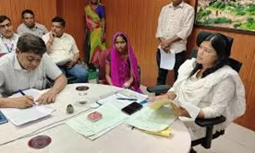 Jalore: जिला स्तरीय जनसुनवाई व संपर्क पोर्टल पर दर्ज परिवेदनाओं की बैठक गुरूवार को Jalore: जिला स्तरीय जनसुनवाई व संपर्क पोर्टल पर दर्ज परिवेदनाओं की बैठक गुरूवार को